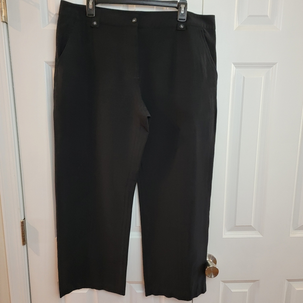 L.L. Bean Durable Mid-weight Ankle Length Hiking Pants Size 18 Regular‎